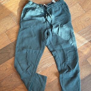 Zara Men's Green Joggers